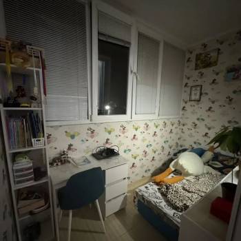 Сдается 1-комнатная квартира, 42 м²