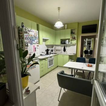 Сдается 1-комнатная квартира, 42 м²