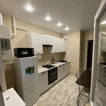 Продается 1-комнатная квартира, 37 м²
