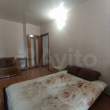 Сдается 2-х комнатная квартира, 60 м²