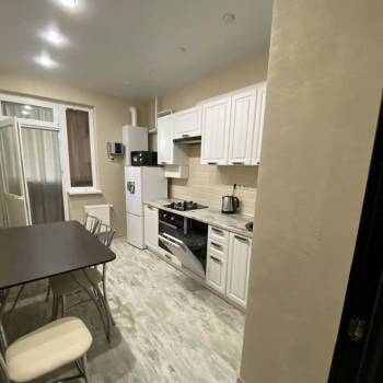 Сдается 1-комнатная квартира, 37 м²
