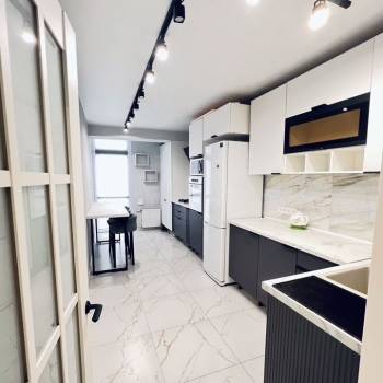 Сдается 1-комнатная квартира, 49 м²