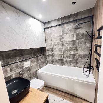 Сдается 1-комнатная квартира, 49 м²