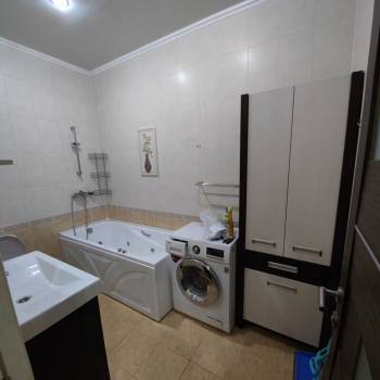 Сдается 1-комнатная квартира, 50 м²