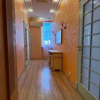 Сдается Многокомнатная квартира, 110 м²