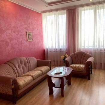 Сдается Многокомнатная квартира, 110 м²