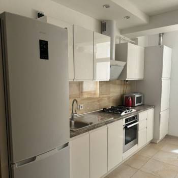 Сдается 1-комнатная квартира, 50 м²
