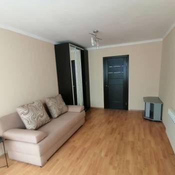 Сдается Многокомнатная квартира, 80 м²