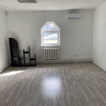 Сдается Нежилое помещение, 100 м²