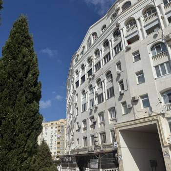 Сдается 2-х комнатная квартира, 83 м²