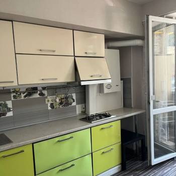 Сдается 1-комнатная квартира, 42 м²