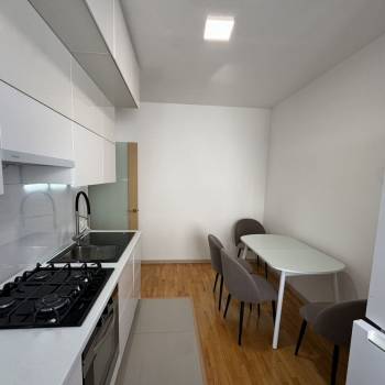 Сдается Многокомнатная квартира, 95 м²