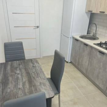 Сдается 1-комнатная квартира, 39 м²