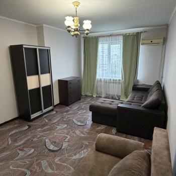 Сдается 1-комнатная квартира, 50 м²