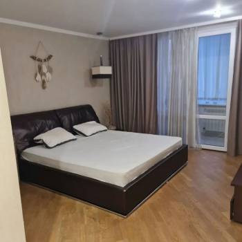 Сдается Многокомнатная квартира, 100 м²