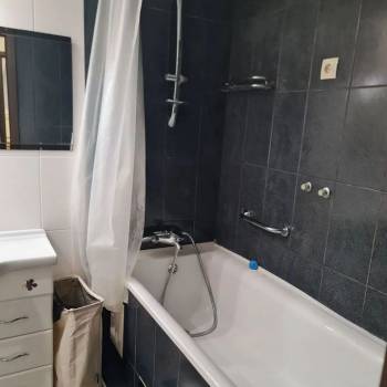 Сдается Многокомнатная квартира, 100 м²