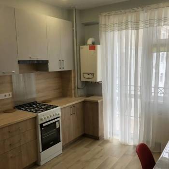 Сдается 1-комнатная квартира, 41 м²