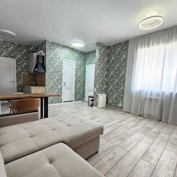 Сдается 1-комнатная квартира, 38 м²