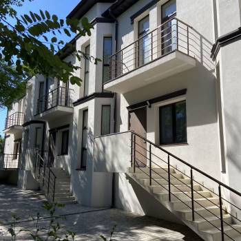 Сдается 1-комнатная квартира, 60 м²