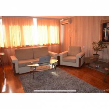 Сдается 1-комнатная квартира, 70 м²