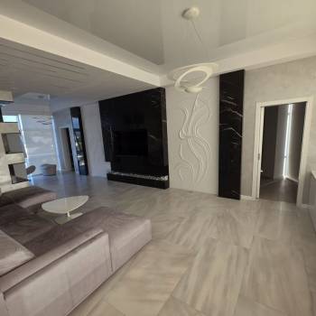 Сдается Многокомнатная квартира, 115 м²