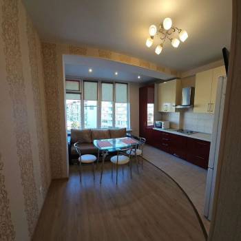 Сдается 1-комнатная квартира, 42 м²