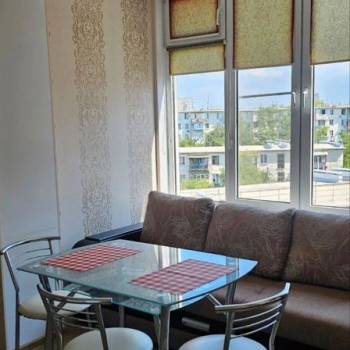 Сдается 1-комнатная квартира, 42 м²