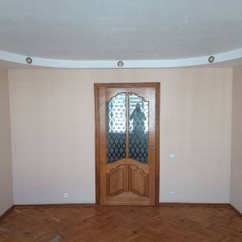 Продается 2-х комнатная квартира, 114 м²