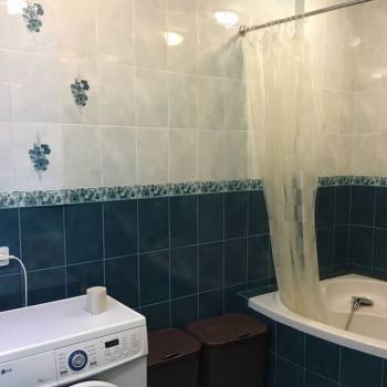 Сдается 2-х комнатная квартира, 75 м²