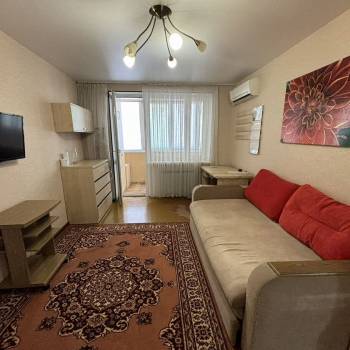 Сдается 1-комнатная квартира, 36 м²