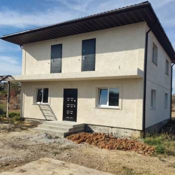 Продается Дом, 180 м²
