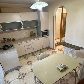 Сдается 1-комнатная квартира, 38 м²