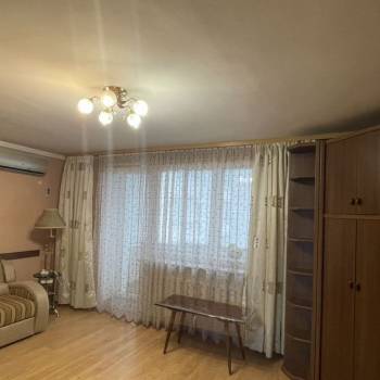 Сдается 2-х комнатная квартира, 75 м²