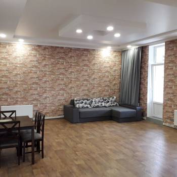 Сдается 2-х комнатная квартира, 65 м²