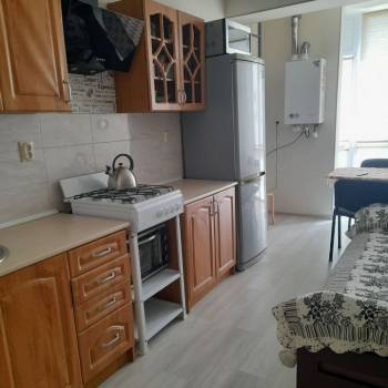 Сдается 1-комнатная квартира, 42 м²