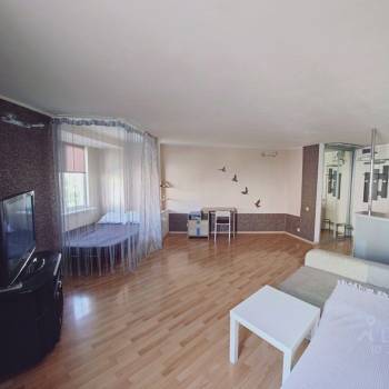 Продается 1-комнатная квартира, 41,9 м²