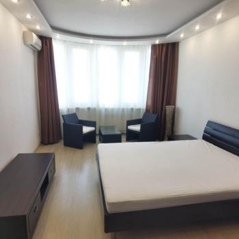 Сдается 1-комнатная квартира, 48 м²