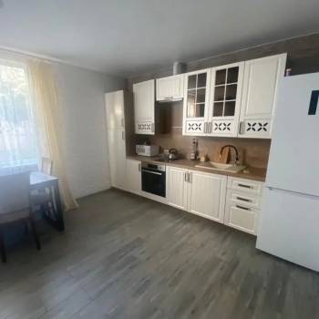 Сдается Многокомнатная квартира, 55 м²