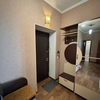Сдается 1-комнатная квартира, 45 м²