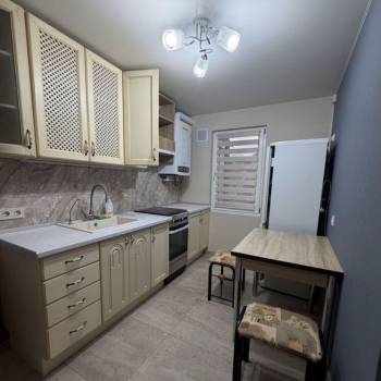 Сдается Многокомнатная квартира, 80 м²