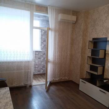 Сдается 1-комнатная квартира, 39 м²
