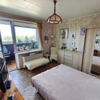 Продается Многокомнатная квартира, 76,9 м²