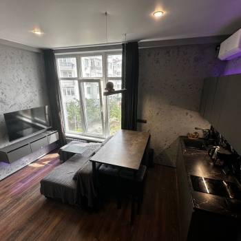 Продается 1-комнатная квартира, 35 м²