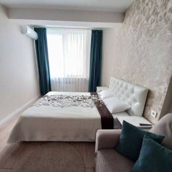 Сдается 1-комнатная квартира, 43 м²