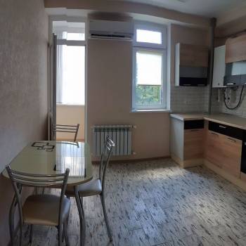 Сдается 1-комнатная квартира, 45 м²