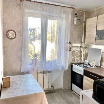 Продается 3-х комнатная квартира, 62 м²