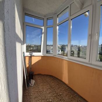 Продается 1-комнатная квартира, 52 м²