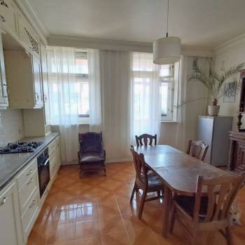 Продается Многокомнатная квартира, 165 м²