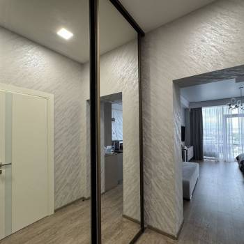 Продается 1-комнатная квартира, 35 м²