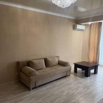 Продается 1-комнатная квартира, 42 м²